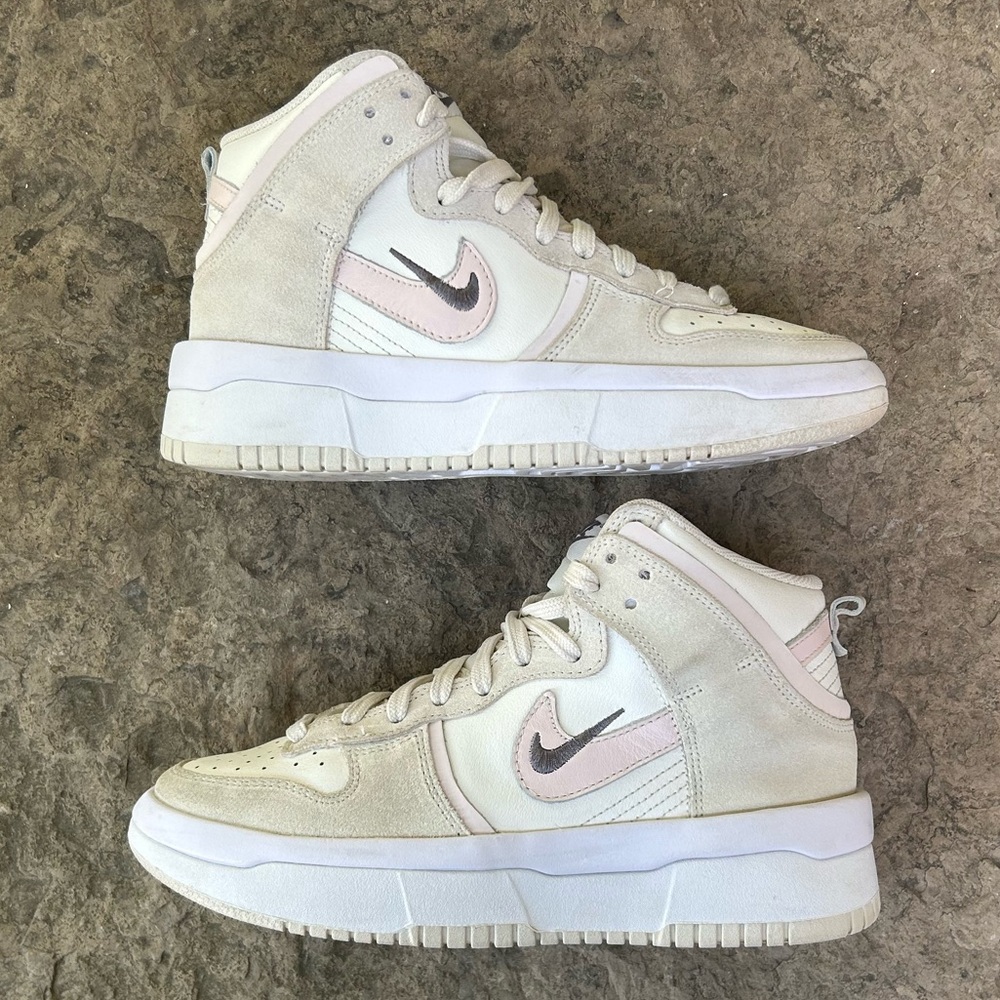 NIKE Dunk High Up-Women’s size 6